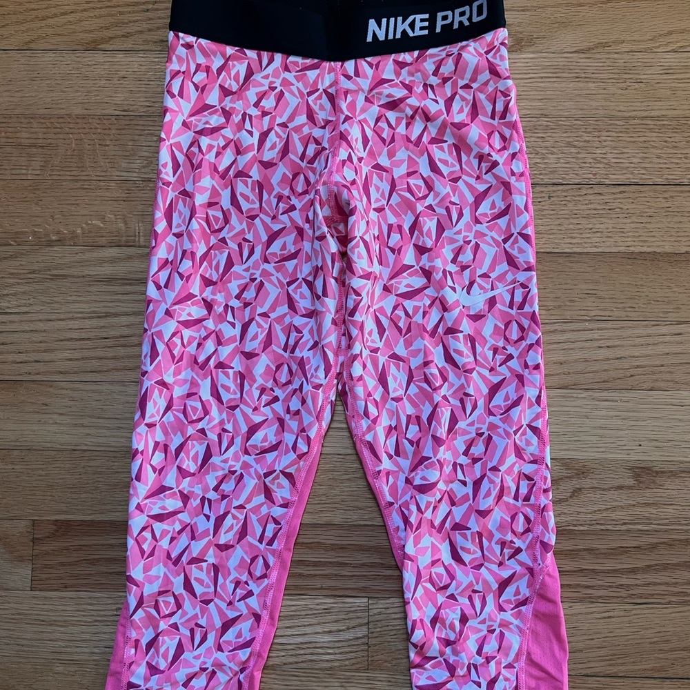 Nike Pro Kids Pink Patterned cropped Leggings size large